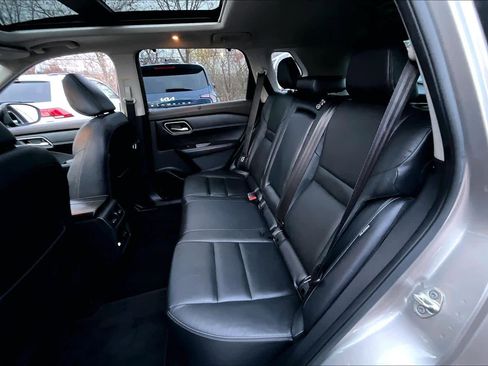 Used 2021 Nissan Rogue SL image 19