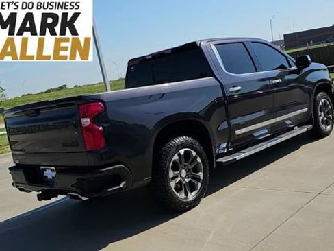 Used 2024 Chevrolet Silverado 1500 High Country w/ Technology Package AWD/4WD image 8