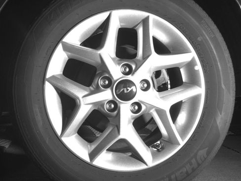 Used 2025 Kia Soul LX w/ LX Technology Package FWD image 14