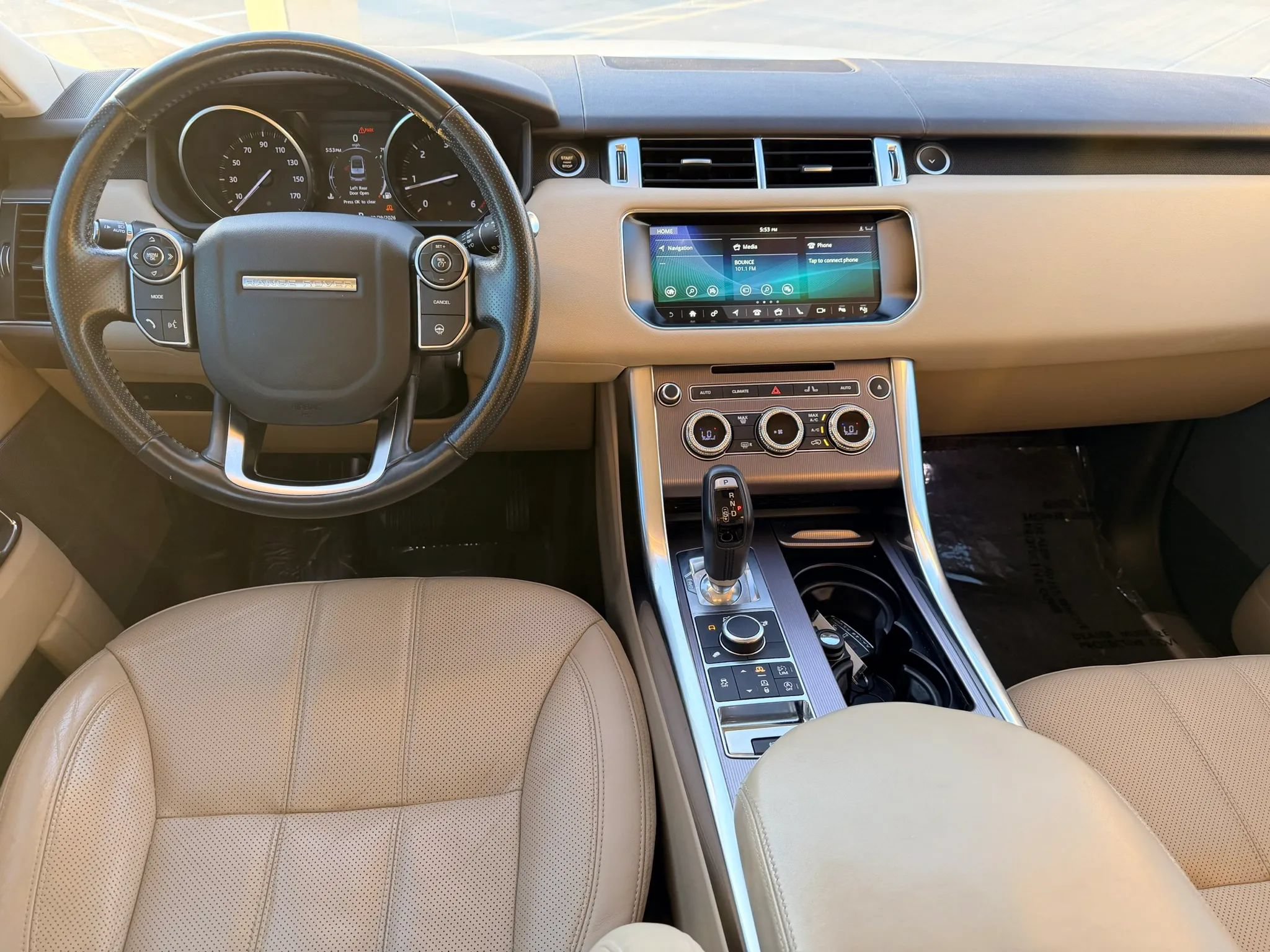 Used 2017 Land Rover Range Rover Sport HSE AWD/4WD image 16