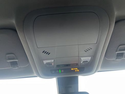 Used 2022 Chevrolet Equinox LS w/ LS Convenience Package image 26