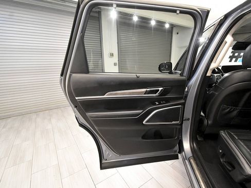 Used 2022 Kia Telluride SX w/ SX Prestige Package AWD/4WD image 16