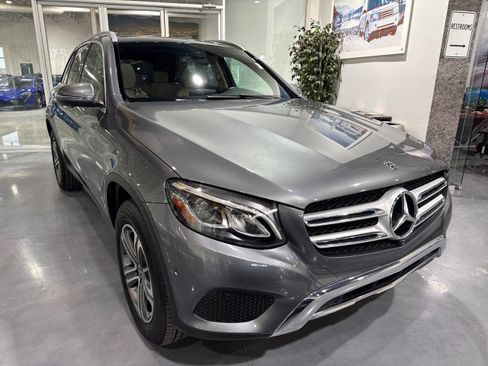 Used 2018 Mercedes-Benz GLC 300 w/ Multimedia Package image 22