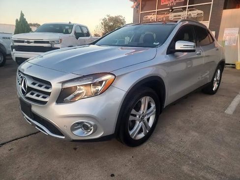 Used 2019 Mercedes-Benz GLA 250 4MATIC image 1