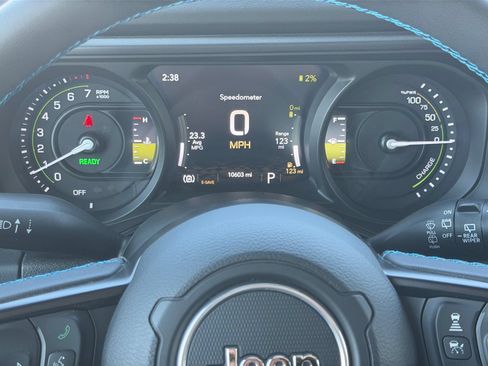 Used 2024 Jeep Wrangler Unlimited Rubicon 4xe AWD/4WD image 34