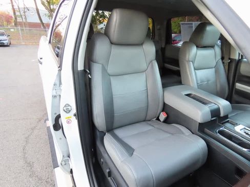 Used 2019 Toyota Tundra Limited image 20