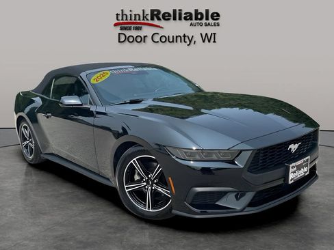 Used 2025 Ford Mustang Premium RWD image 8