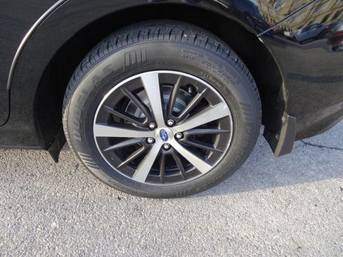 Used 2019 Subaru Impreza 2.0i Premium image 10