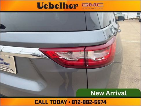 Used 2021 Chevrolet Traverse LT AWD/4WD image 10