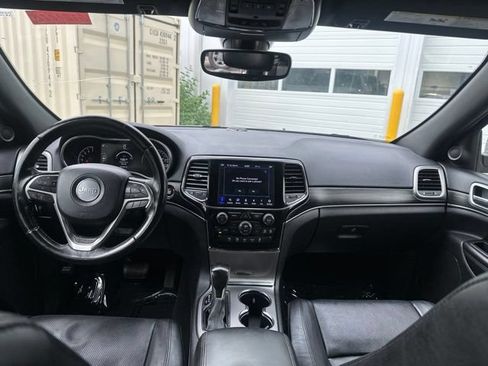 Used 2020 Jeep Grand Cherokee Limited w/ Luxury Group II AWD/4WD image 18