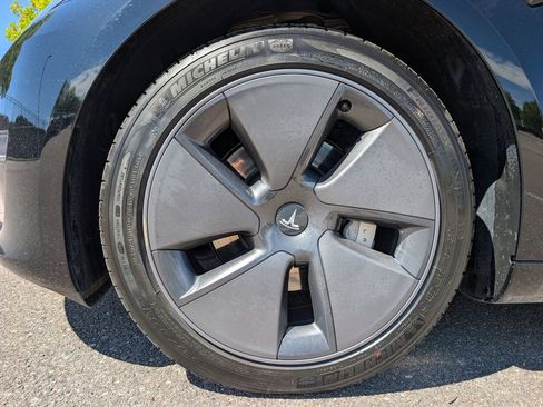 Used 2023 Tesla Model 3 Standard Range RWD image 12