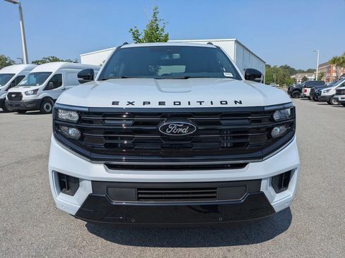 New 2026 Ford Expedition Platinum AWD/4WD image 9