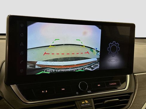 Used 2023 Nissan Altima 2.5 SV w/ SV Premium Package image 23