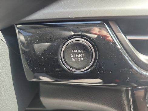 New 2026 Kia Seltos S image 30