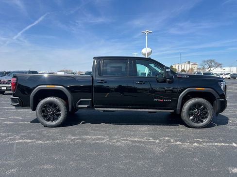 New 2026 GMC Sierra 2500 AT4 w/ AT4 Premium Plus Package AWD/4WD image 10