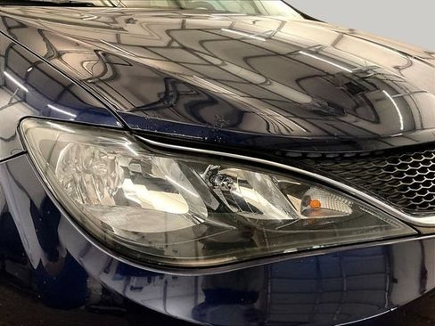 Used 2017 Chrysler Pacifica Touring FWD image 28