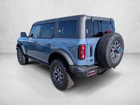 New 2025 Ford Bronco Badlands image 9