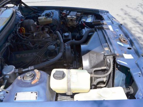 Used 1992 Volvo 240 Wagon RWD image 29