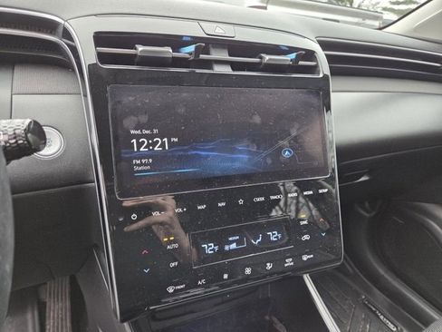 Used 2022 Hyundai Tucson Limited image 10