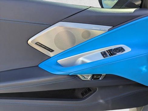 Used 2021 Chevrolet Corvette Stingray Premium Cpe w/ Z51 Performance Package image 8