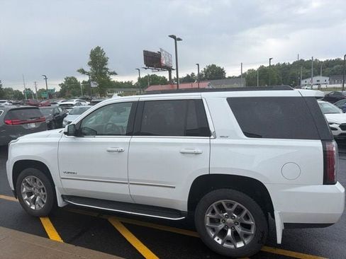Used 2016 GMC Yukon SLT w/ Open Road Package AWD/4WD image 3