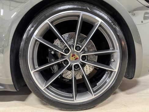 Used 2021 Porsche 911 Carrera 4S image 32