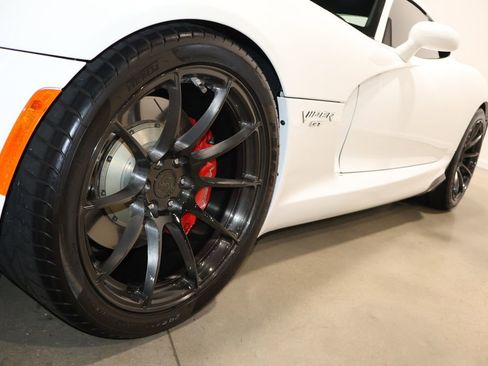 Used 2015 Dodge Viper w/ Quick Order Package 22J GT image 14