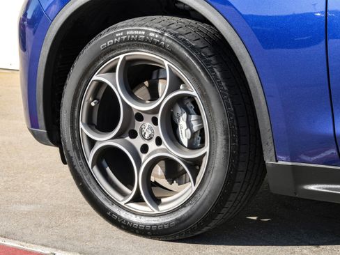 Used 2022 Alfa Romeo Stelvio Sprint image 52