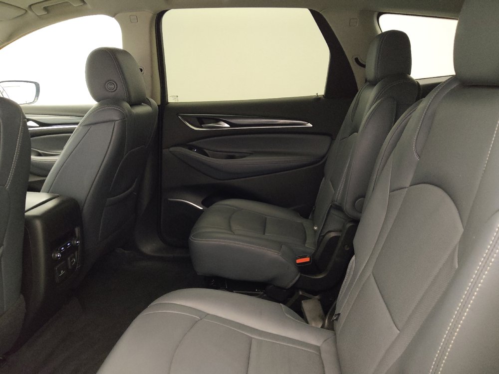 Used 2021 Buick Enclave Essence w/ Sport Touring Edition FWD image 18