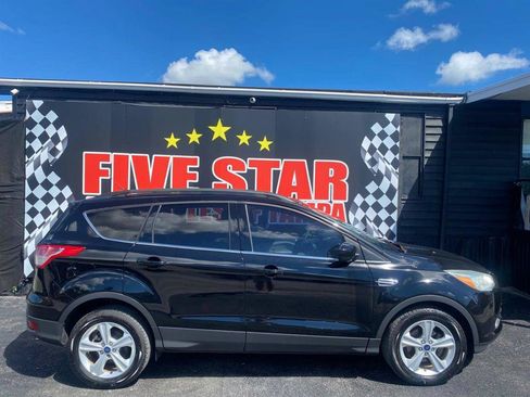 Used 2016 Ford Escape SE w/ Equipment Group 201A FWD image 8