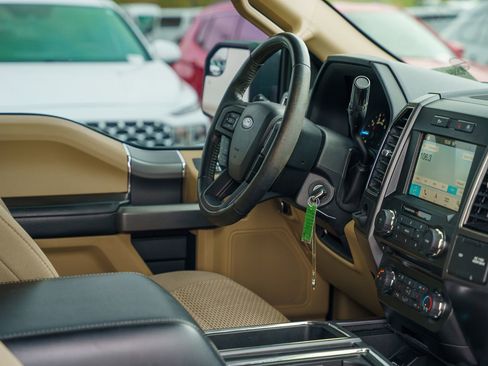 Certified 2018 Ford F150 XLT w/ Equipment Group 302A Luxury RWD image 13