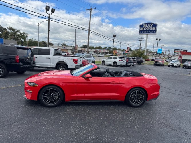 Used 2018 Ford Mustang Premium w/ Equipment Group 201A RWD image 2