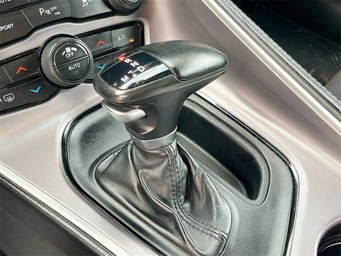 Used 2022 Dodge Challenger GT image 17