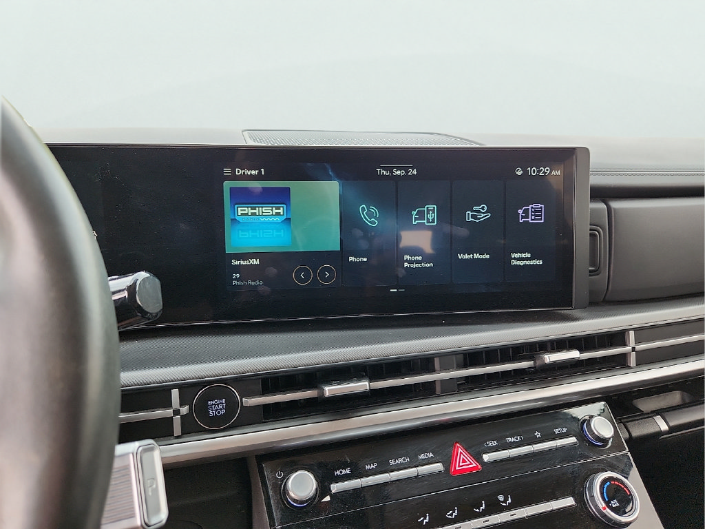 Used 2025 Hyundai Santa Fe SE FWD image 24