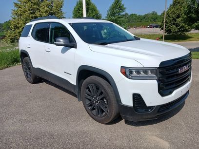 Used 2023 GMC Acadia SLE w/ Infotainment Package