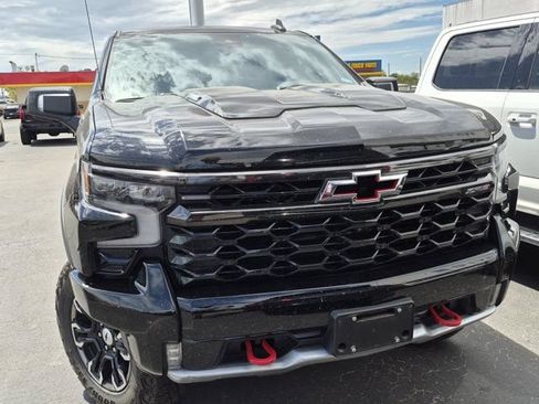 Used 2024 Chevrolet Silverado 1500 ZR2 w/ Technology Package AWD/4WD image 2