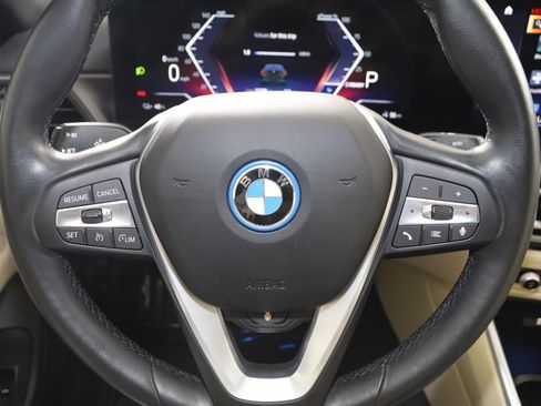 Used 2023 BMW i4 eDrive35 w/ Premium Package RWD image 46