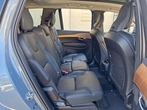 Used 2023 Volvo XC90 B6 Plus w/ Protection Package Premier AWD/4WD image 40