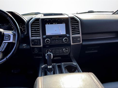 Used 2018 Ford F150 Platinum w/ Technology Package image 9