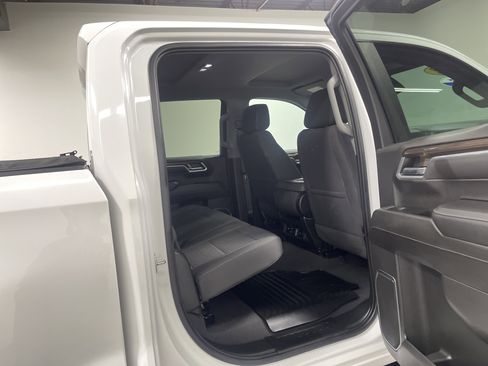 Used 2022 Chevrolet Silverado 1500 LT image 19