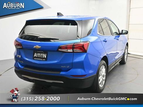 Used 2024 Chevrolet Equinox LT AWD/4WD image 4