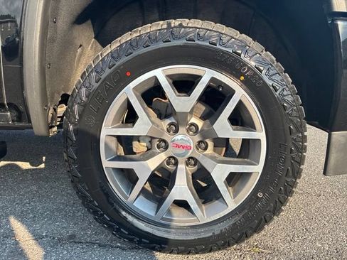 Used 2017 GMC Sierra 1500 SLT AWD/4WD image 11