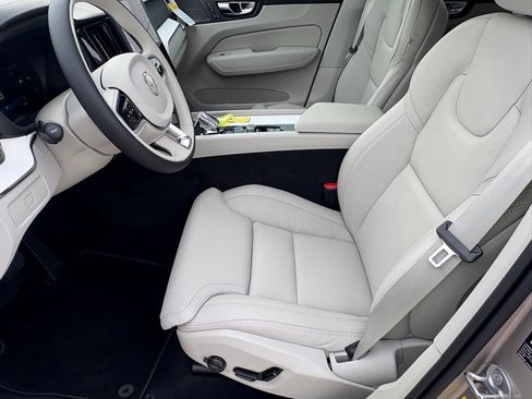 New 2026 Volvo XC60 B5 Ultra w/ Protection Package Premier image 18