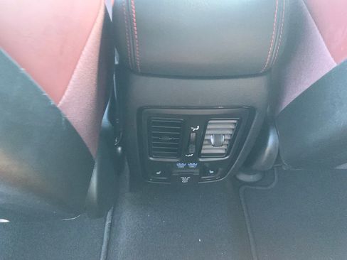 Used 2024 Dodge Durango GT image 28