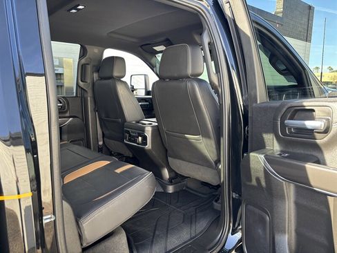 Used 2021 Chevrolet Silverado 2500 LTZ w/ Carhartt Edition image 34