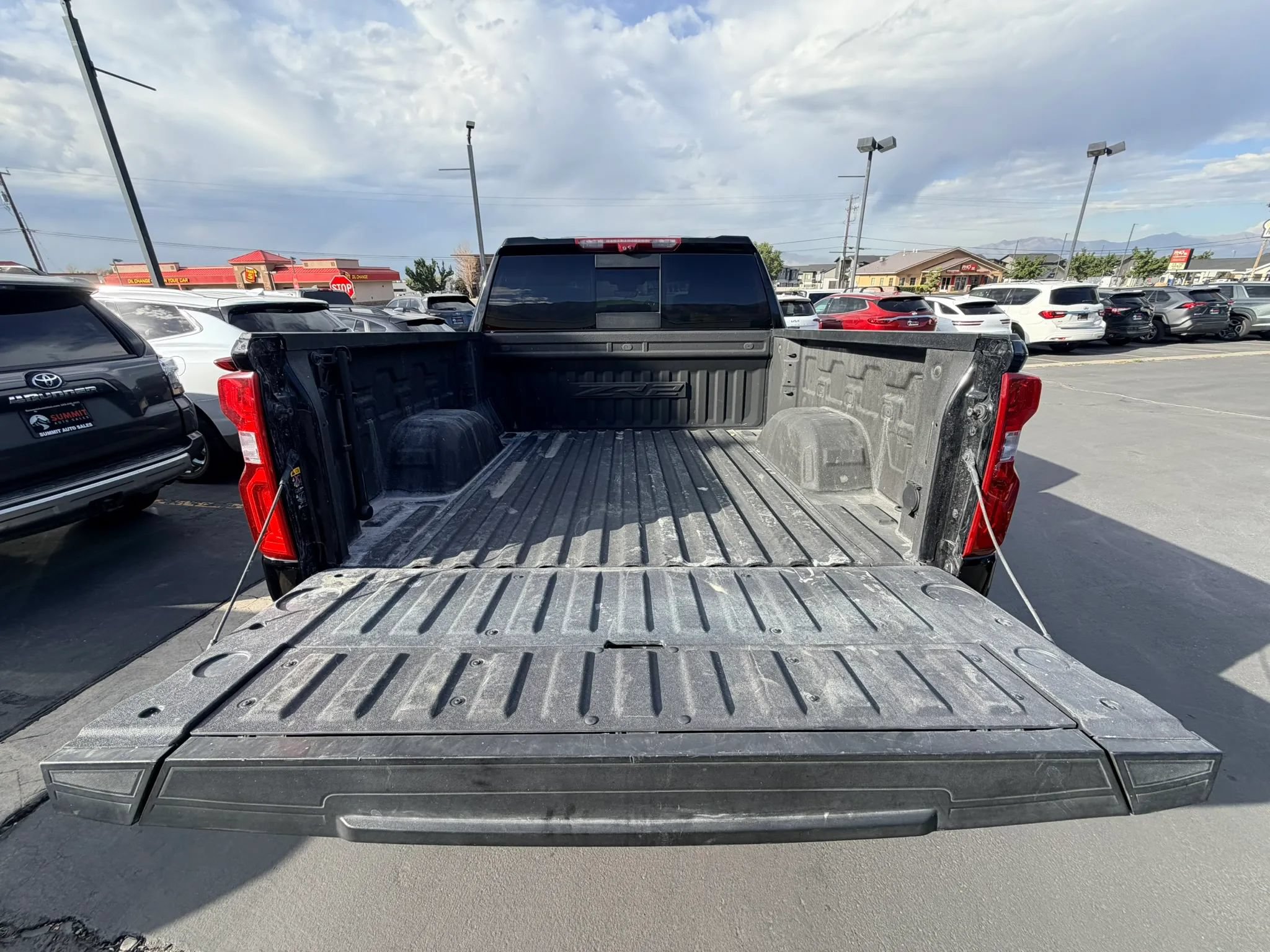 Used 2024 Chevrolet Silverado 1500 ZR2 w/ Technology Package AWD/4WD image 29