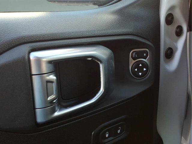 Used 2023 Jeep Wrangler Unlimited w/ 8.4" Radio Group AWD/4WD image 18