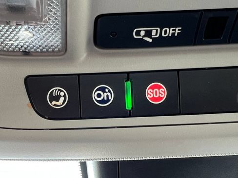 Used 2025 Chevrolet Malibu LT FWD image 26