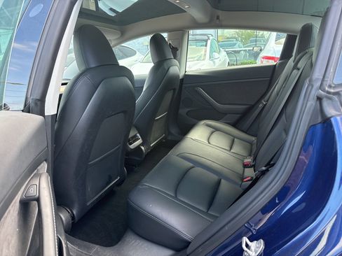 Used 2023 Tesla Model 3 Standard Range image 6