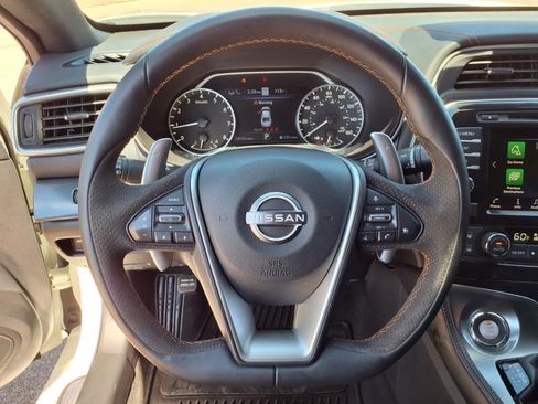 Used 2023 Nissan Maxima SR w/ Sport Mat Group image 8